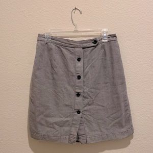 Liz Claiborne high-rise navy and cream skort